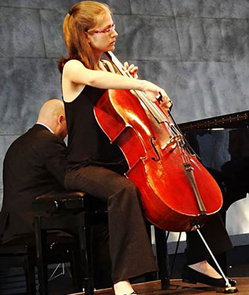 Caroline Roeland, violoncelle